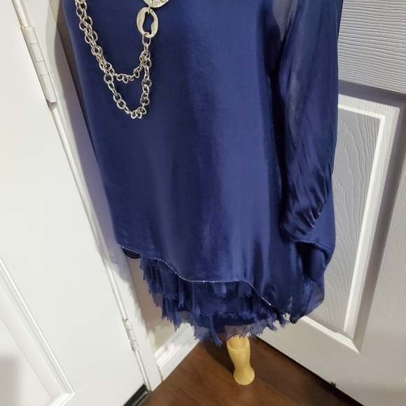 Navy Blue Silk Scoop Neck Tiered Ruffle Lightweight Blouse Women's Size L - Picture 6 of 10